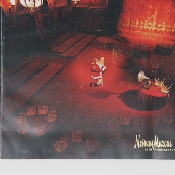 Neiman December 2002 The Book Magazine Catalog '02 - Picture 4 of 8